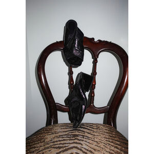 Mercedes Castillo Leni Patent Black Leather Block Heel Sandal - IT 38.5 /US 8